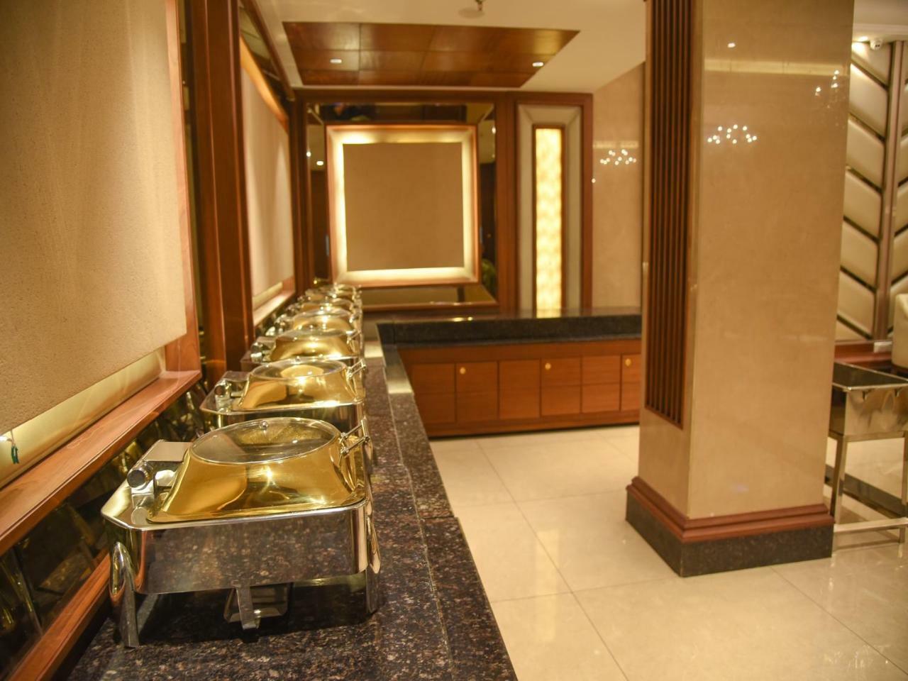 Bharawan Clarks Inn Express Amritsar Exterior photo