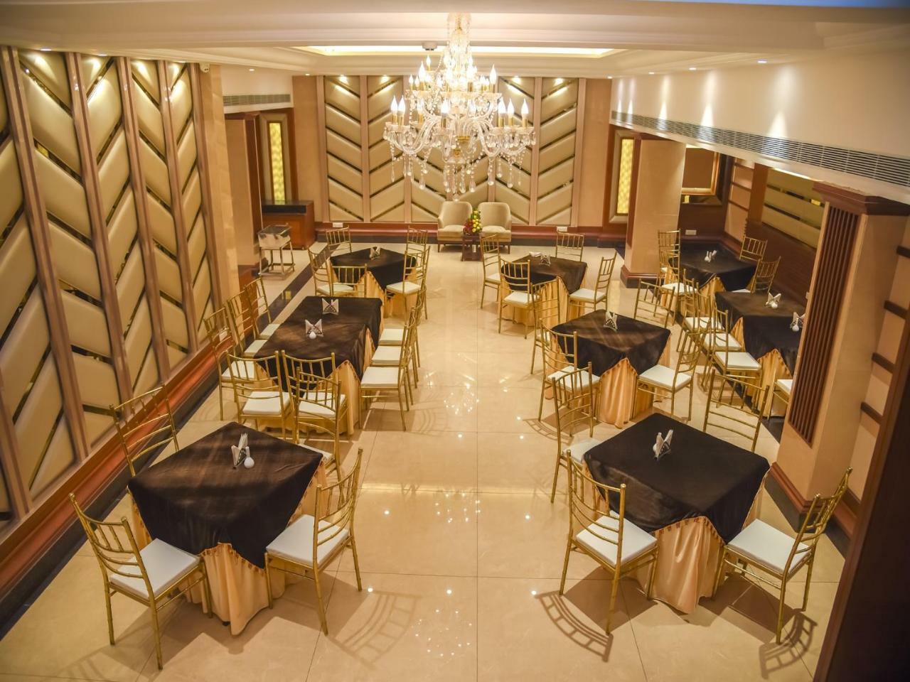 Bharawan Clarks Inn Express Amritsar Exterior photo
